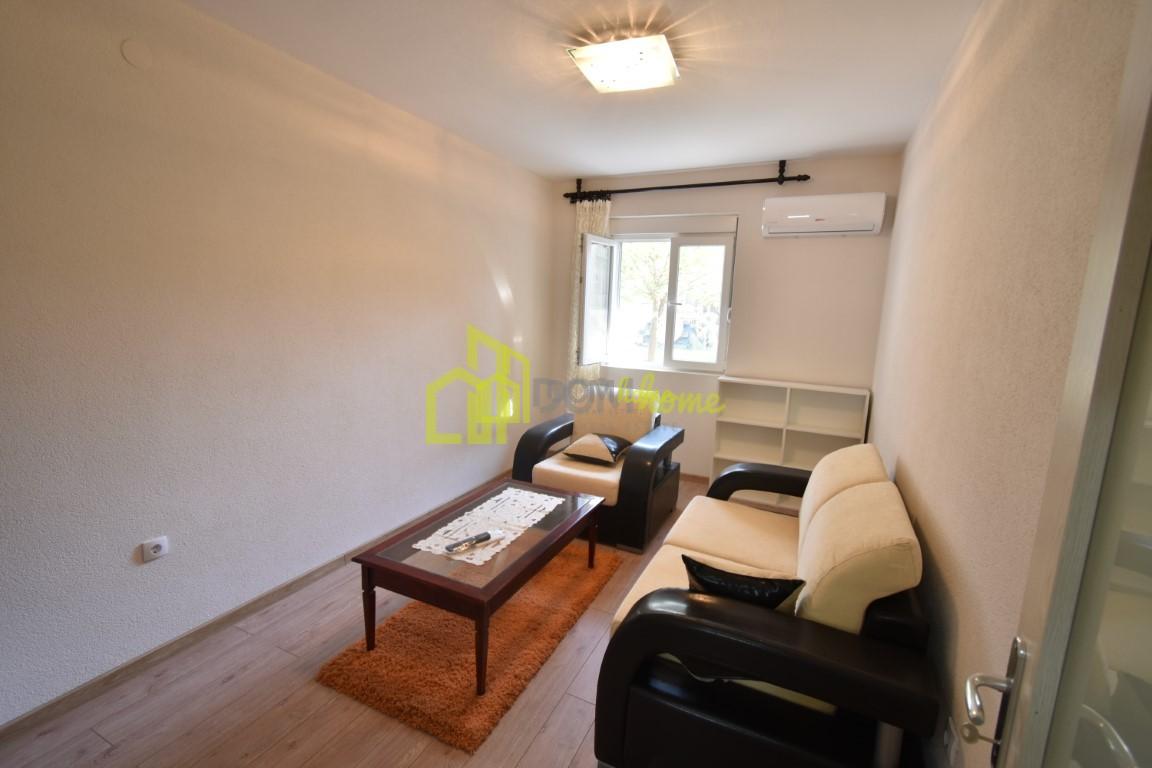 Jednosoban stan 64m2, Masline